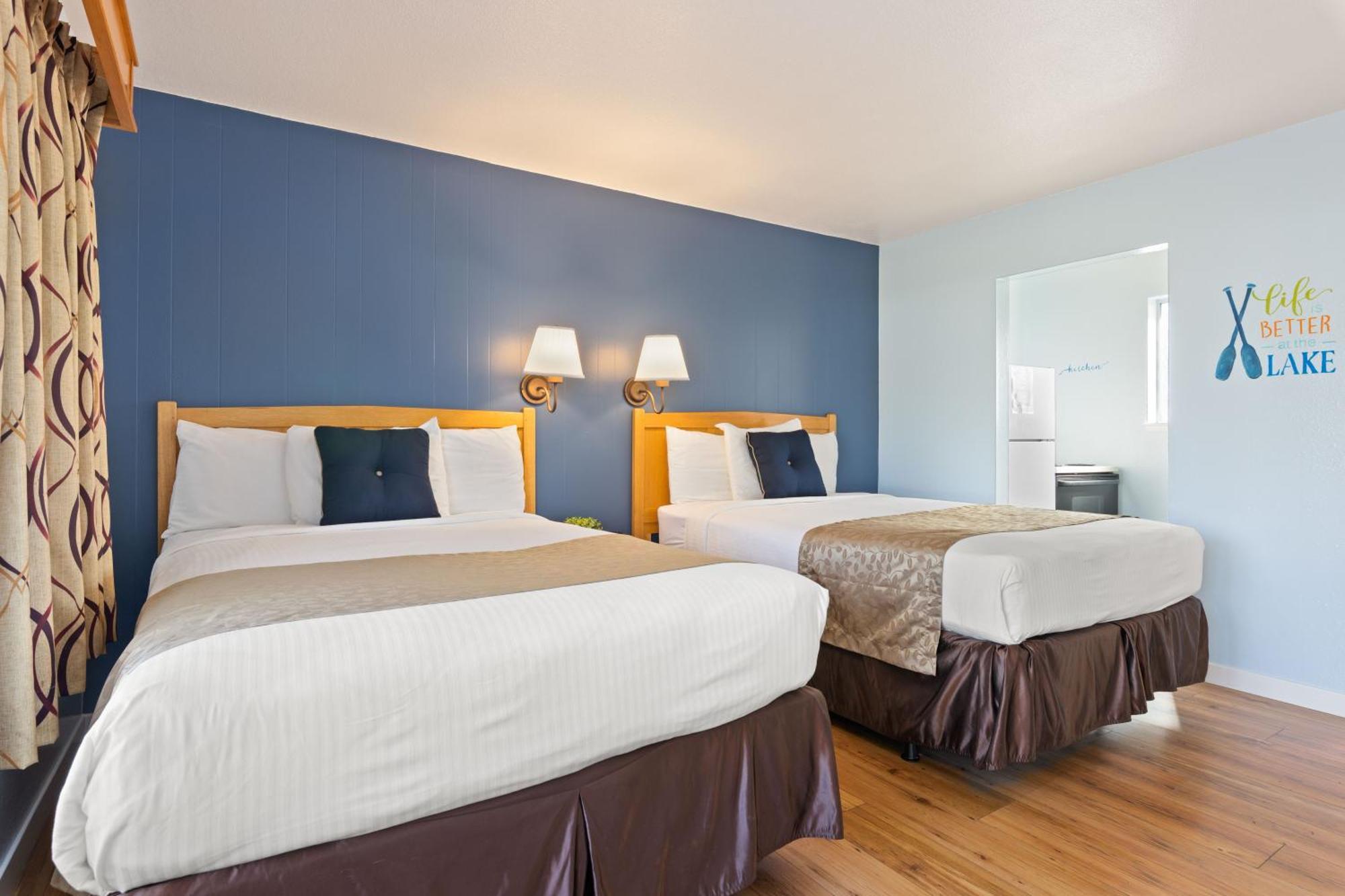 สกายลาร์ค ชอร์ รีสอร์ต Hotel Lakeport ภายนอก รูปภาพ